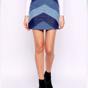 ASOS Blue Chevron Mini Skirt size US 4